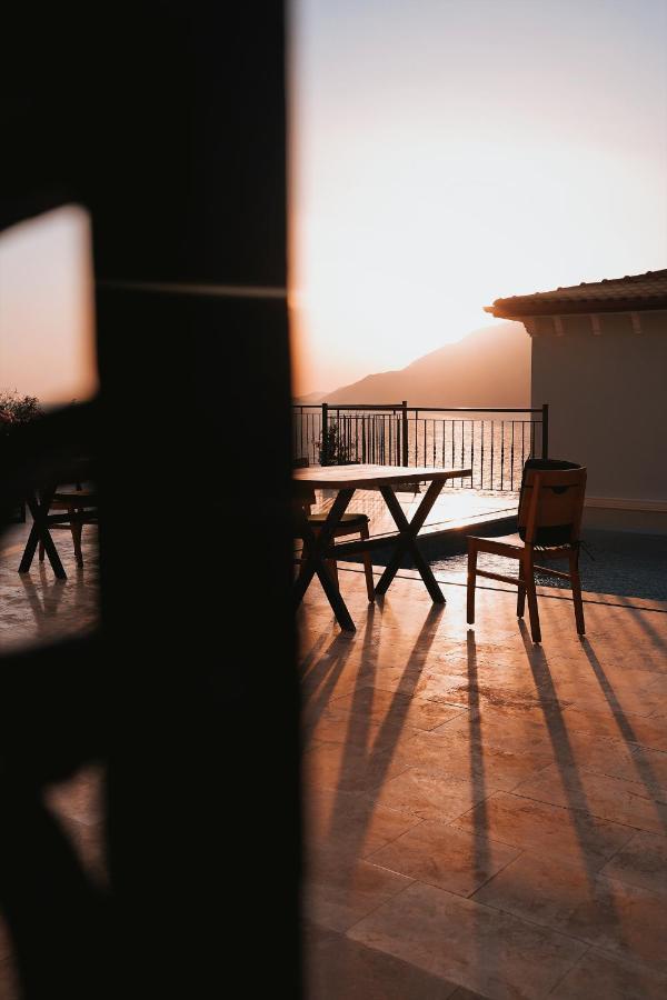 Guemues Yazar Hotel Kaş Zewnętrze zdjęcie