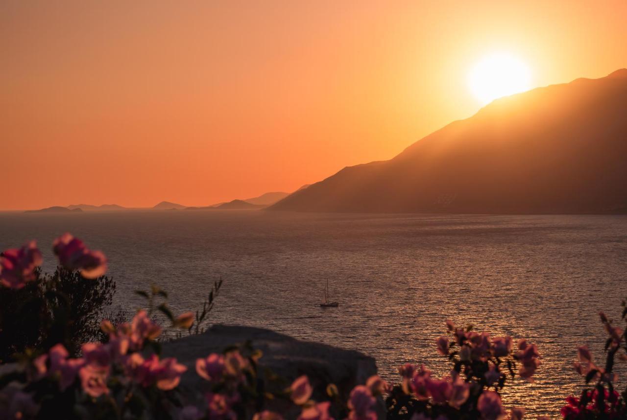 Guemues Yazar Hotel Kaş Zewnętrze zdjęcie